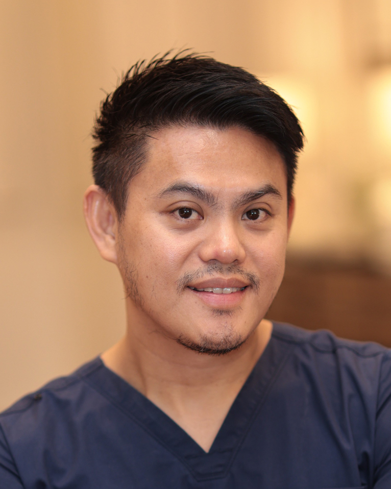 Professor Dr. Chonlaphat Sukasem